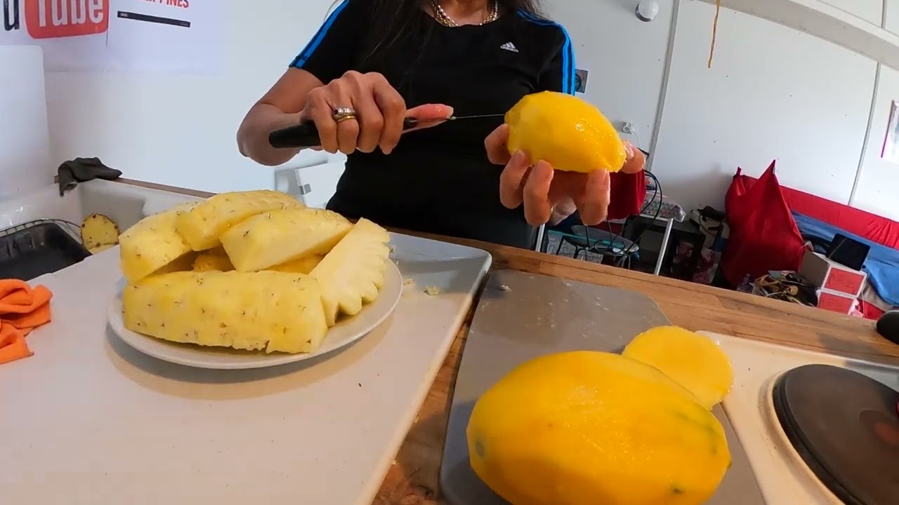 Fantastic Sweet Mango And Pineapple Fresh  Delicious , Ready To and Eat