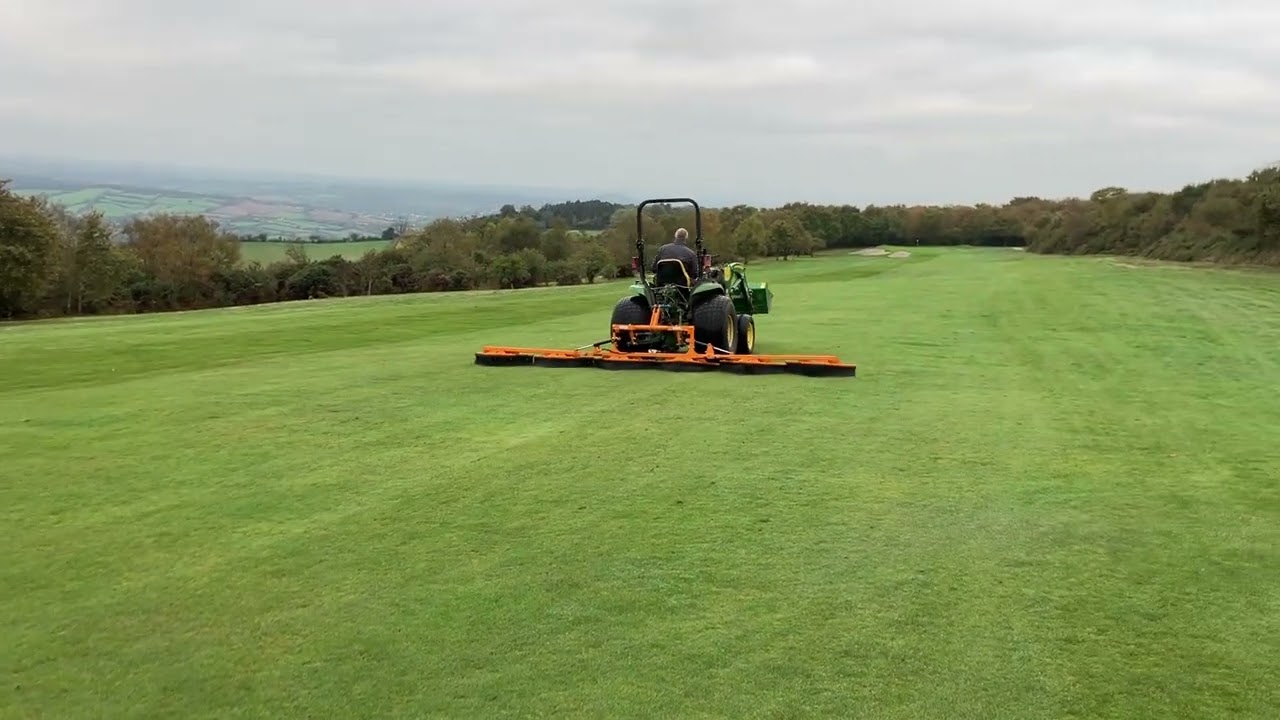 SISIS Flexibrush in Action On A Golf Course
