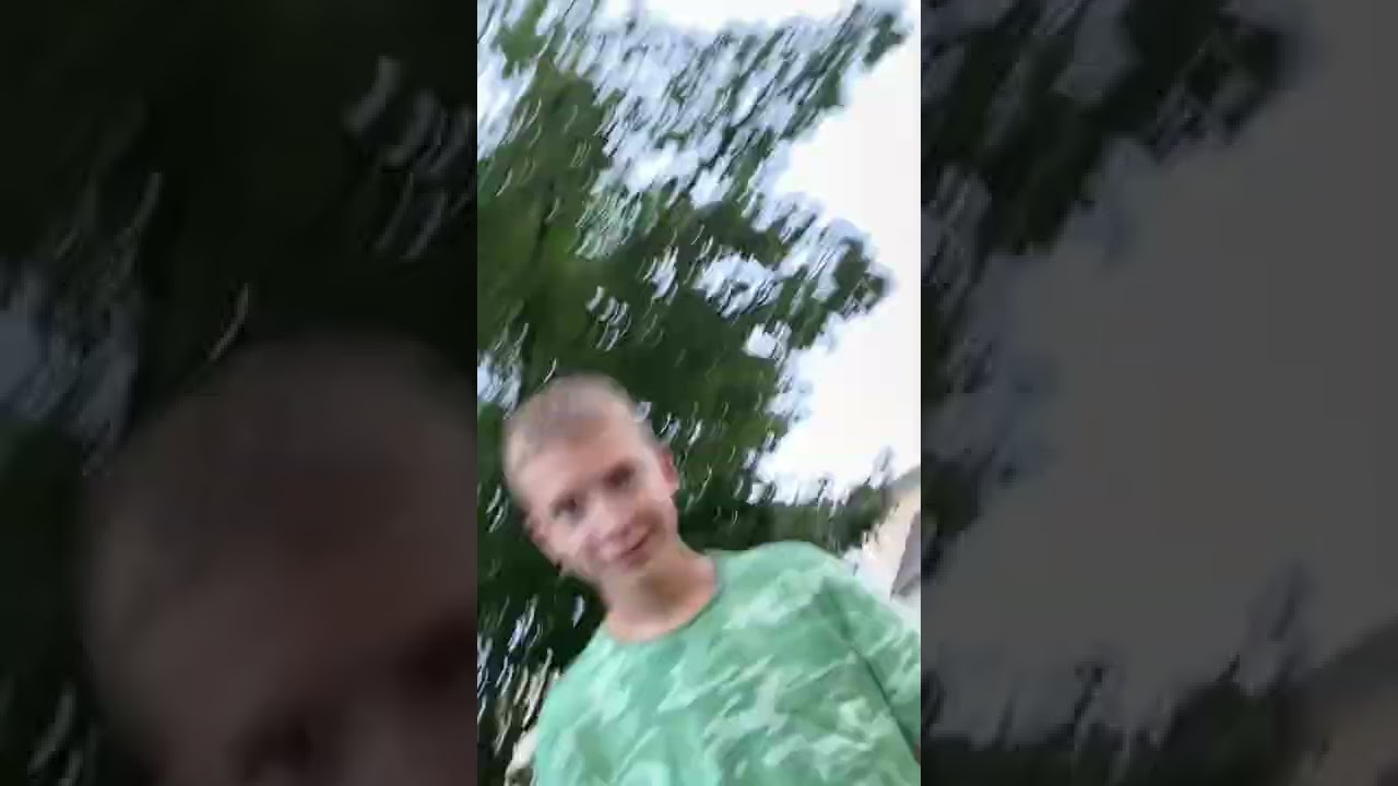 When you&rsquo;re addicted to Minecraft (no hate just a funny skit)
