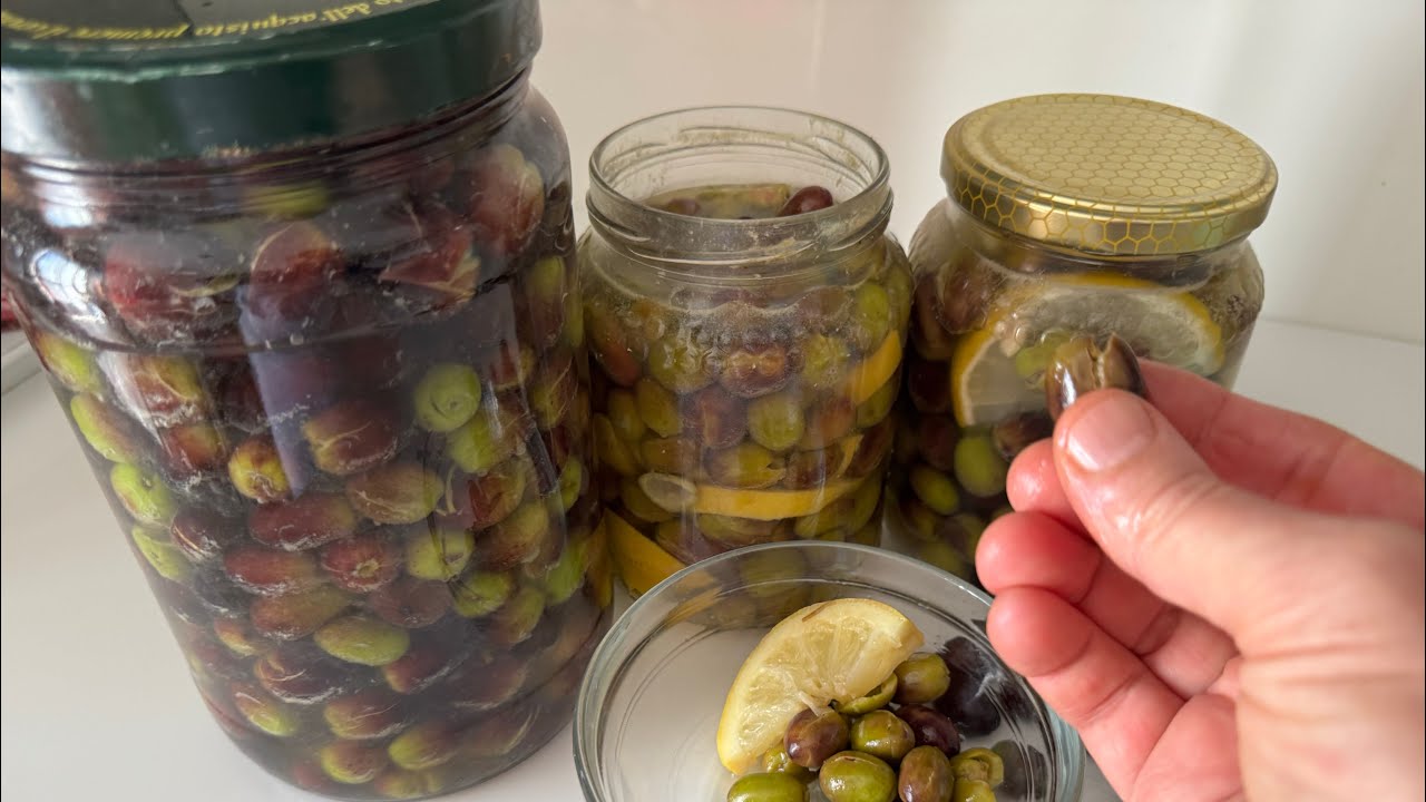Olive schiacciate in salamoia fatte in casa!a modo di mia madre una volta!