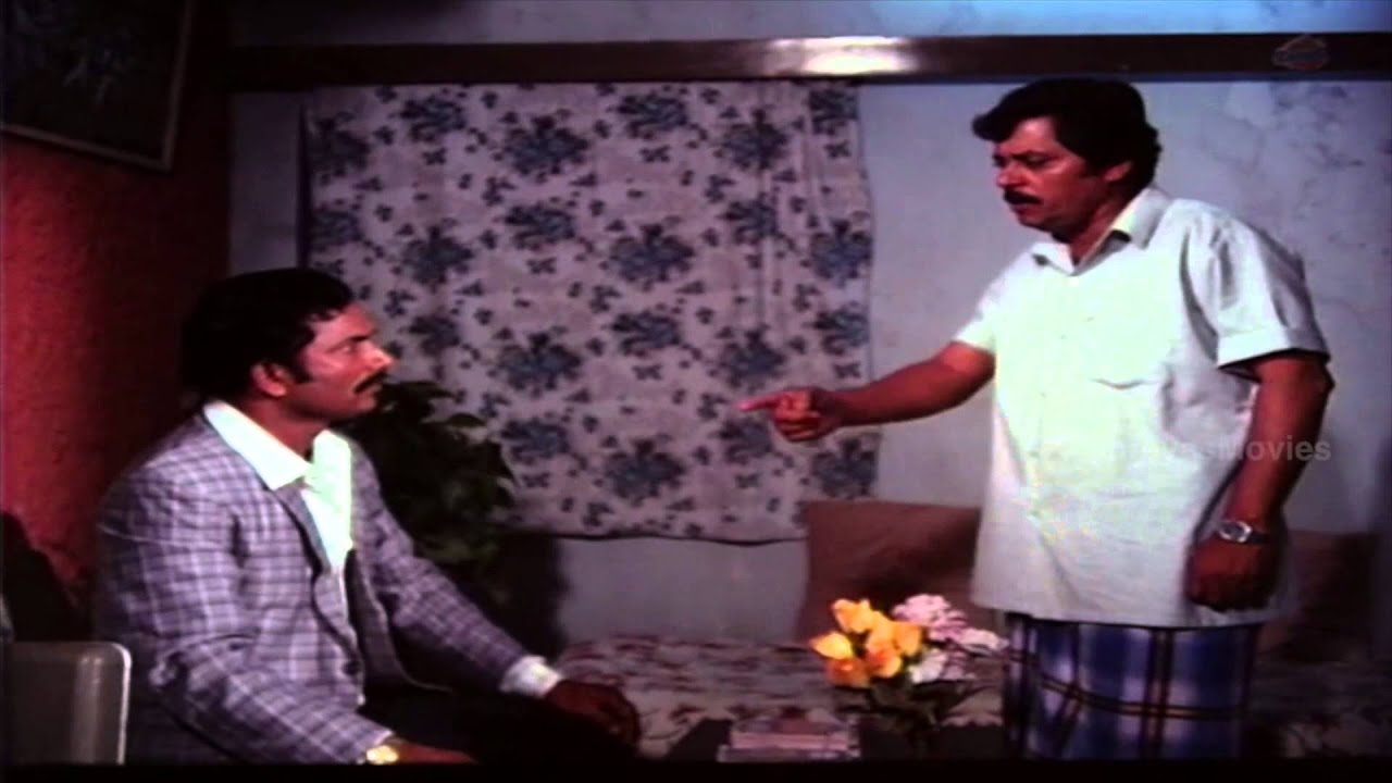 Chamatkara Movie Scenes - Stranger trying to bribe Ramesh Bhatt