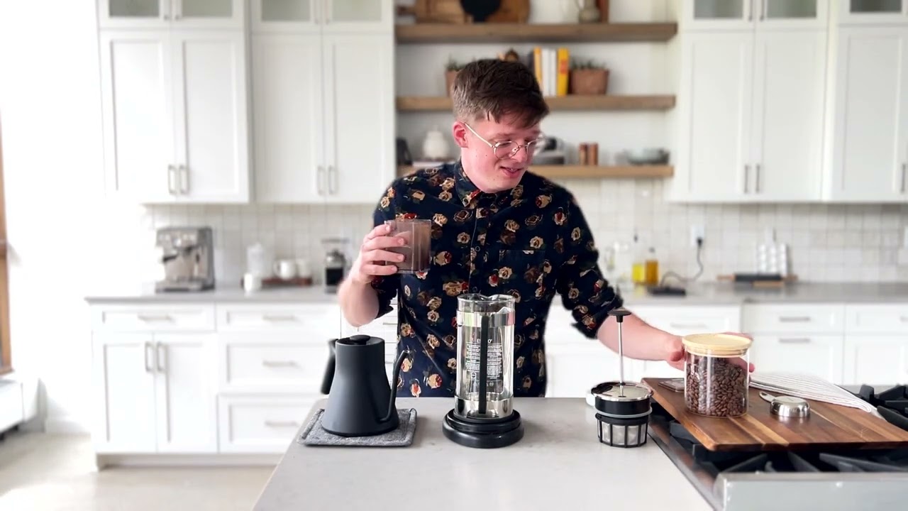 Espro - Coffee Press P5 (making coffee)