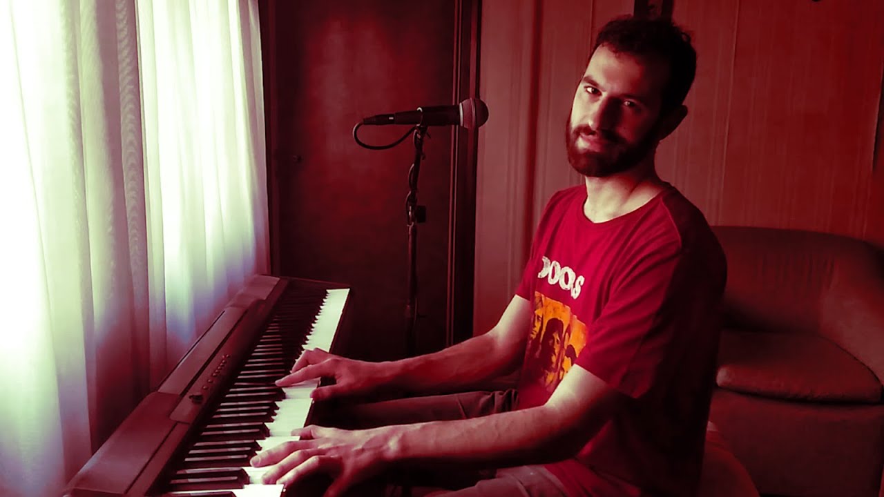 And I love her | Cover en piano y voz