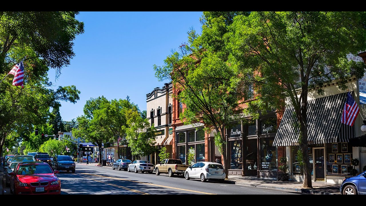 Driving, Walking & Exploring Around Historic St Helena California