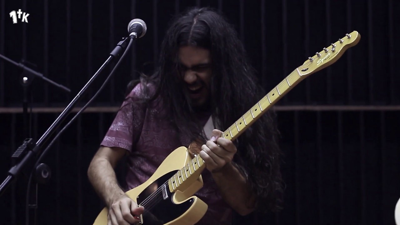 1tK apresenta: Red Mess