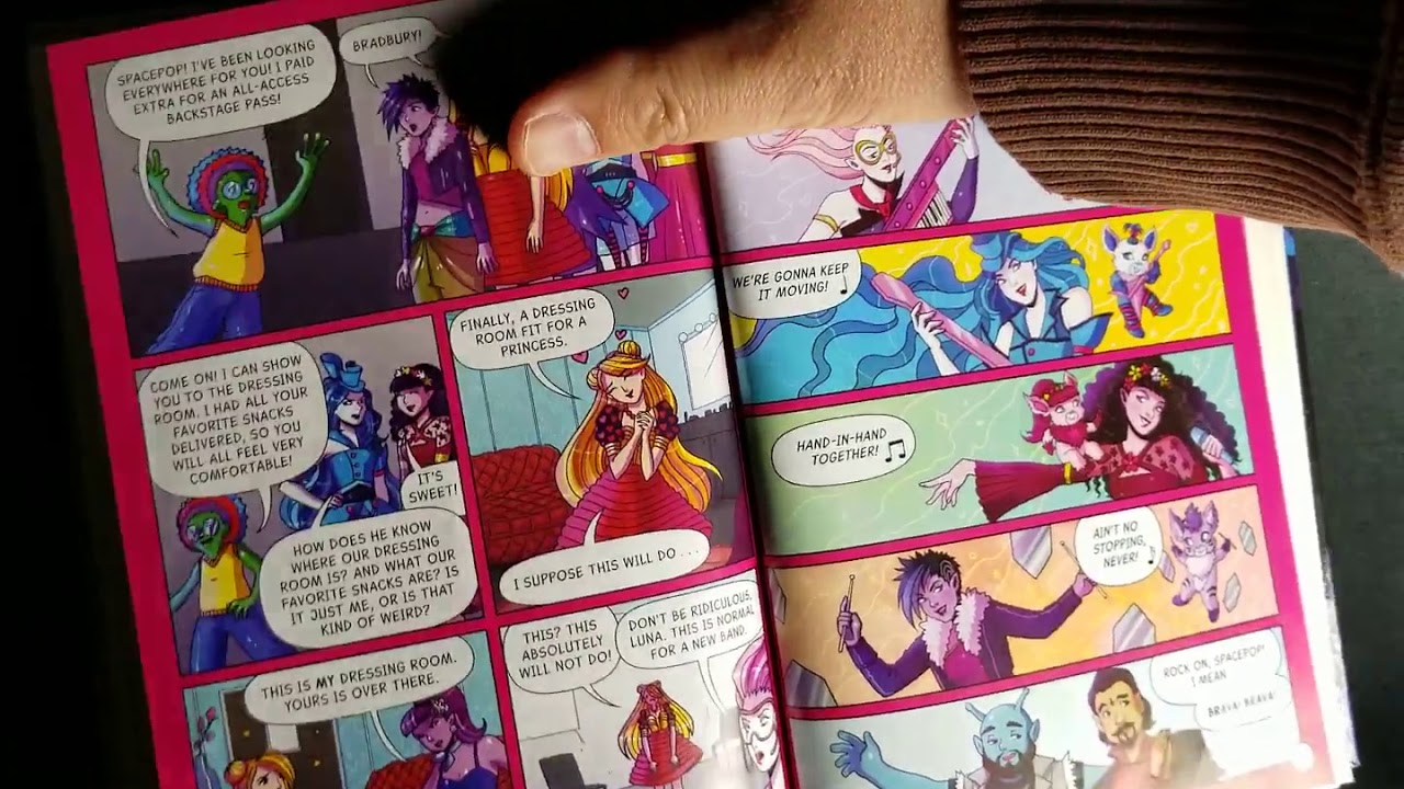 Review of SpacePop Book 1 Not Your Average Princesses by Siena