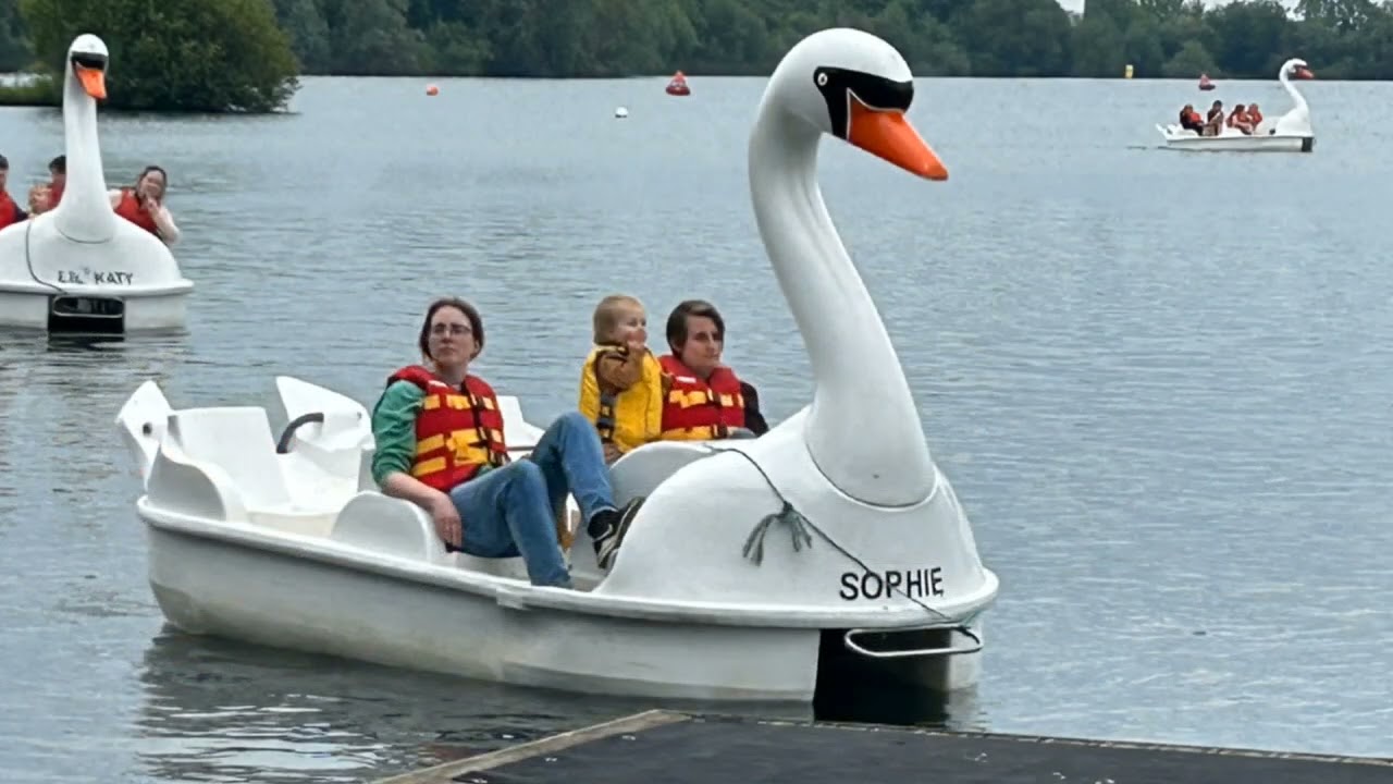 Cotswold Country Adventure Park Beach South Cerney Pedalos Mini Golf North And South Lakes