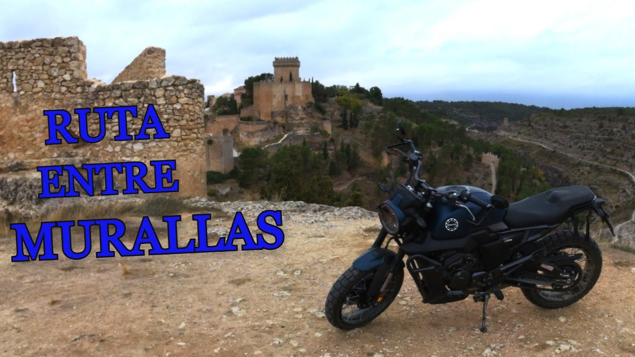 RUTA ENTRE MURALLAS Y ACANTILADOS CON LA ZONTES G1