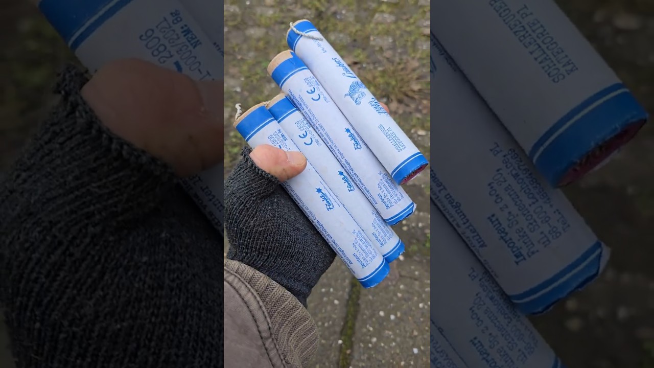 4x Funke Super B&ouml;ller II | brutale Schnippselb&ouml;ller | 4 blackpowder firecracker #shorts #fireworks