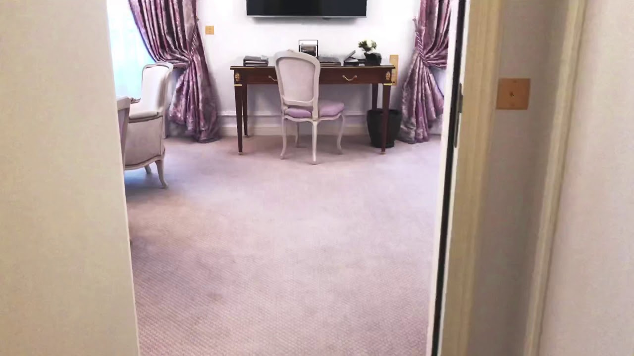 Le Bristol Paris - Junior Suite Room -