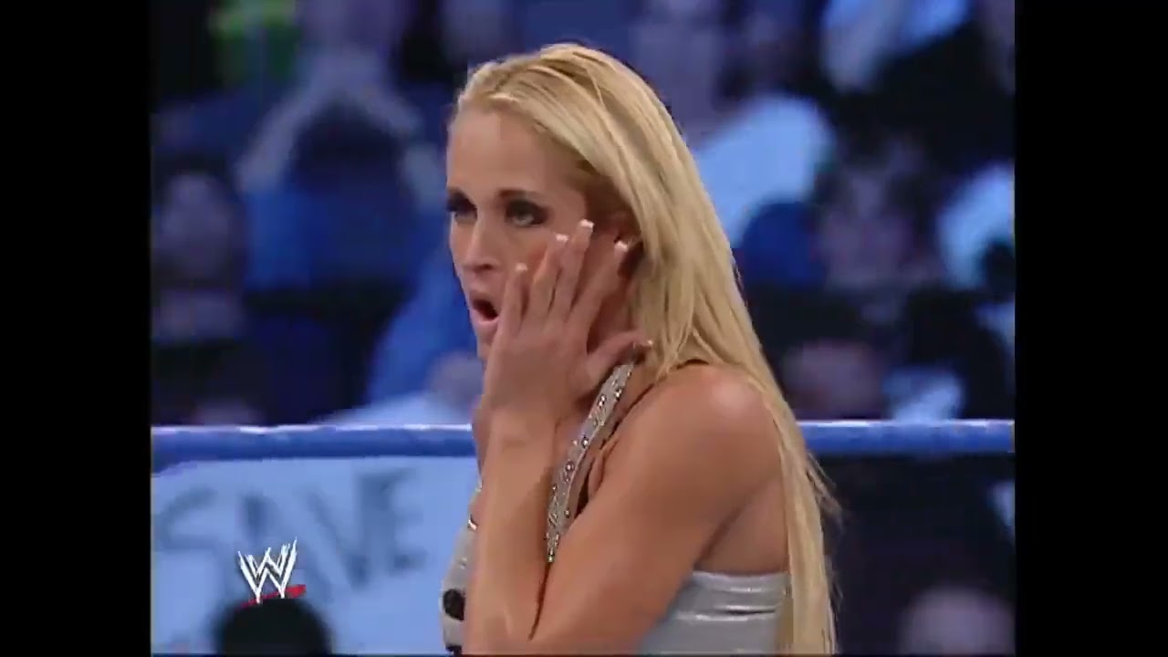 Michelle McCool vs Victoria SmackDown 09 14 2007