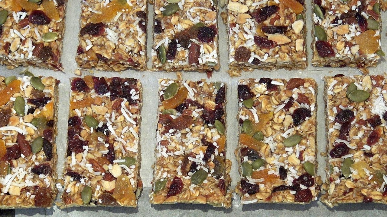 Recette de barres de céréales maison - Barres protéinées et énergétiques faciles