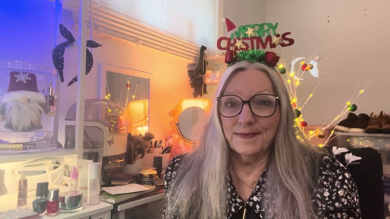 Набор Ipsy Glam Bag, декабрь 2025 года