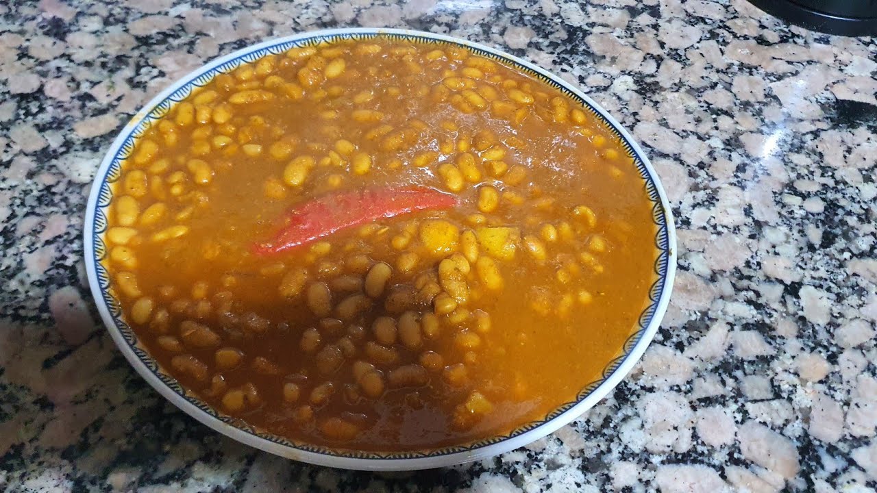 لوبيا زربا خفا بالبناشي الخضرة  ديال الطباخة امال 0678745092