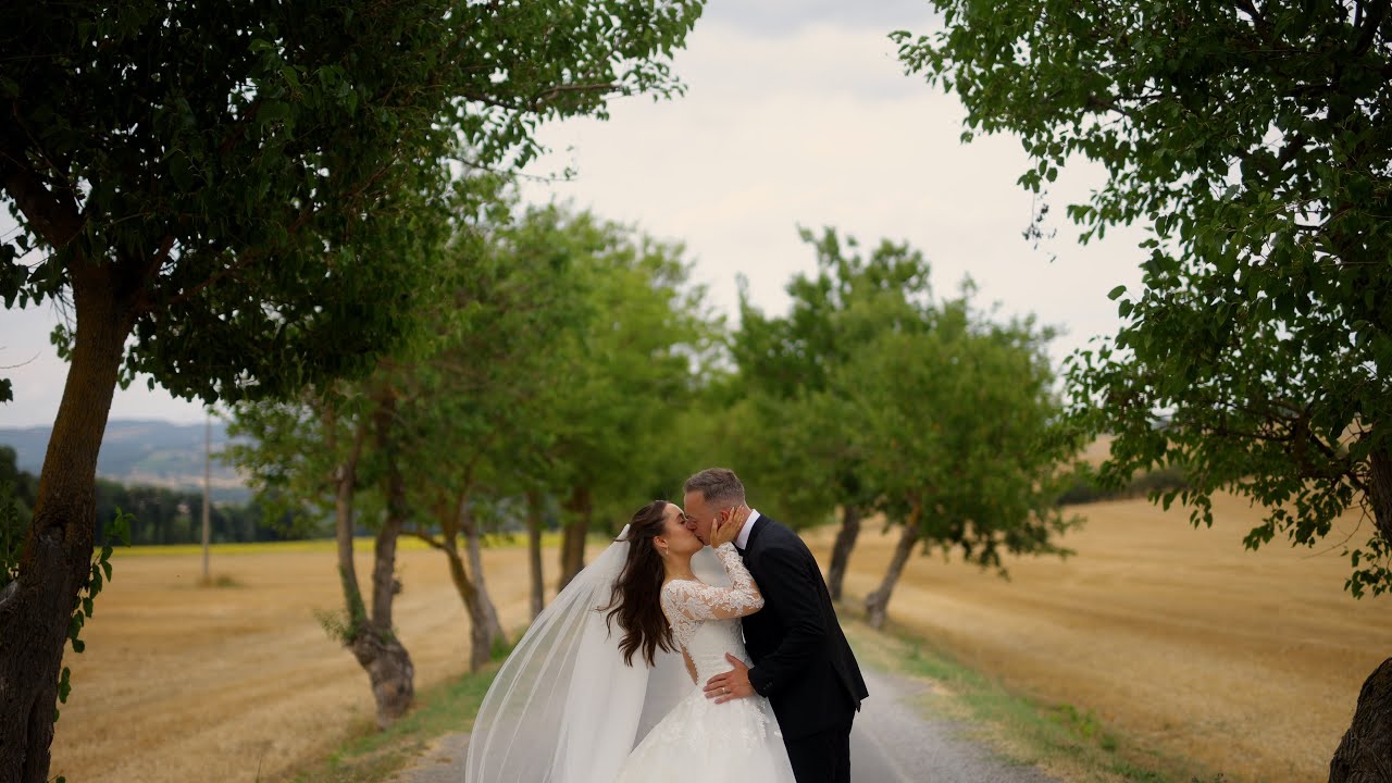 Wedding video at Tenuta Mocajo - Tuscany