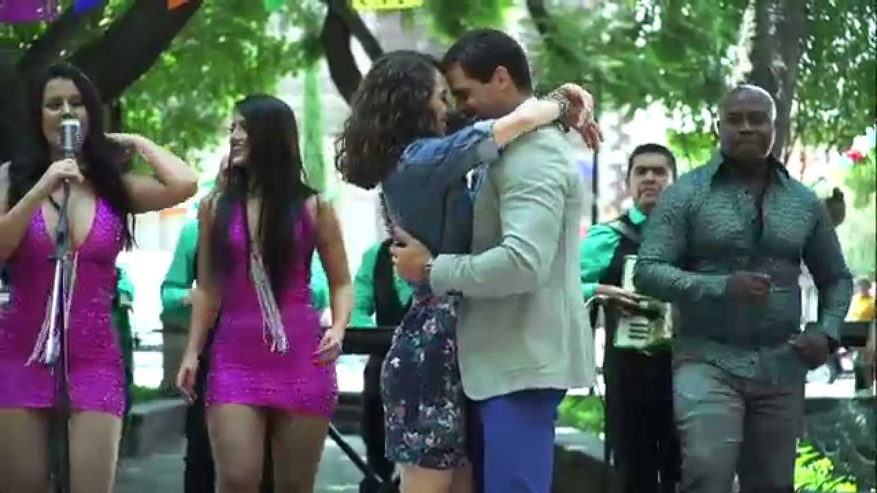 Amor De Barrio Cumbia Benavides Video Oficial