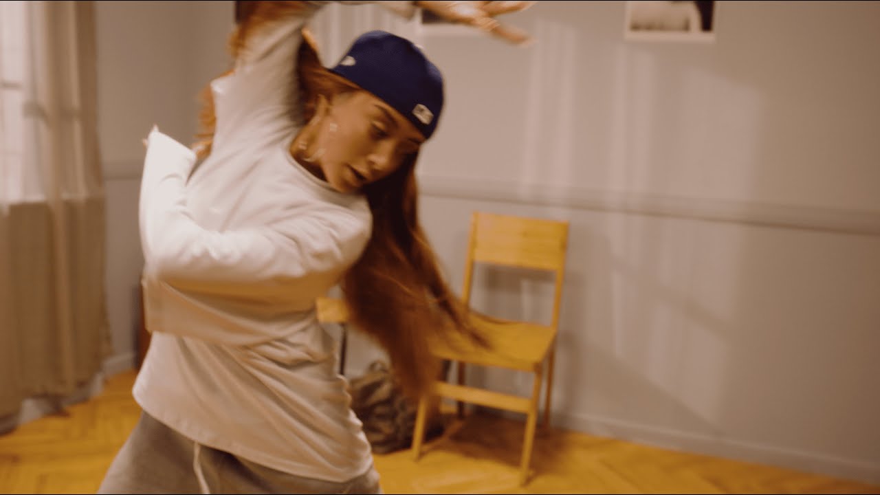 TULI - Gimme More (Video Oficial)