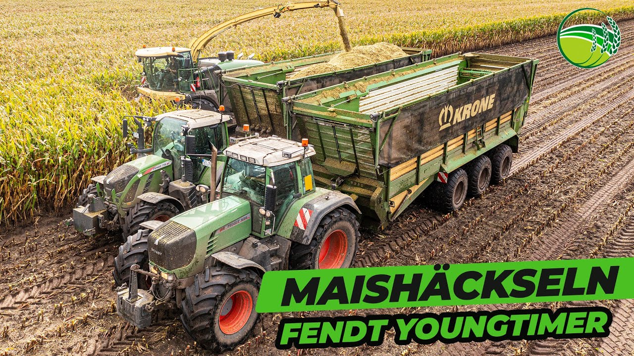 FENDT Youngtimer Traktoren b. Maishäckseln m. einem KRONE Big X 1180 Feldhäcksler