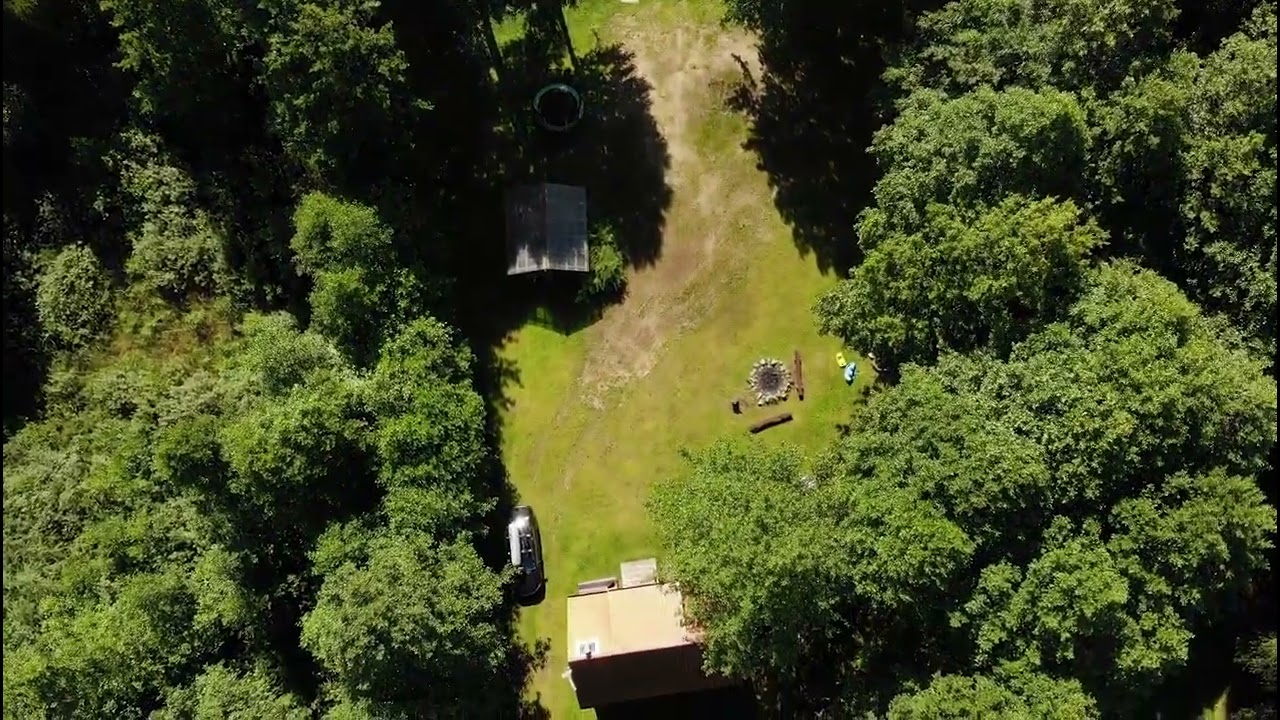 Drewniana Chatka na Mazurach w miejscowości Odoje - dron2