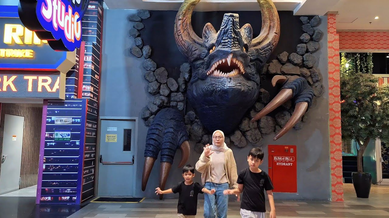 PENGALAMAN PERTAMA KE TRANS STUDIO CIBUBUR 