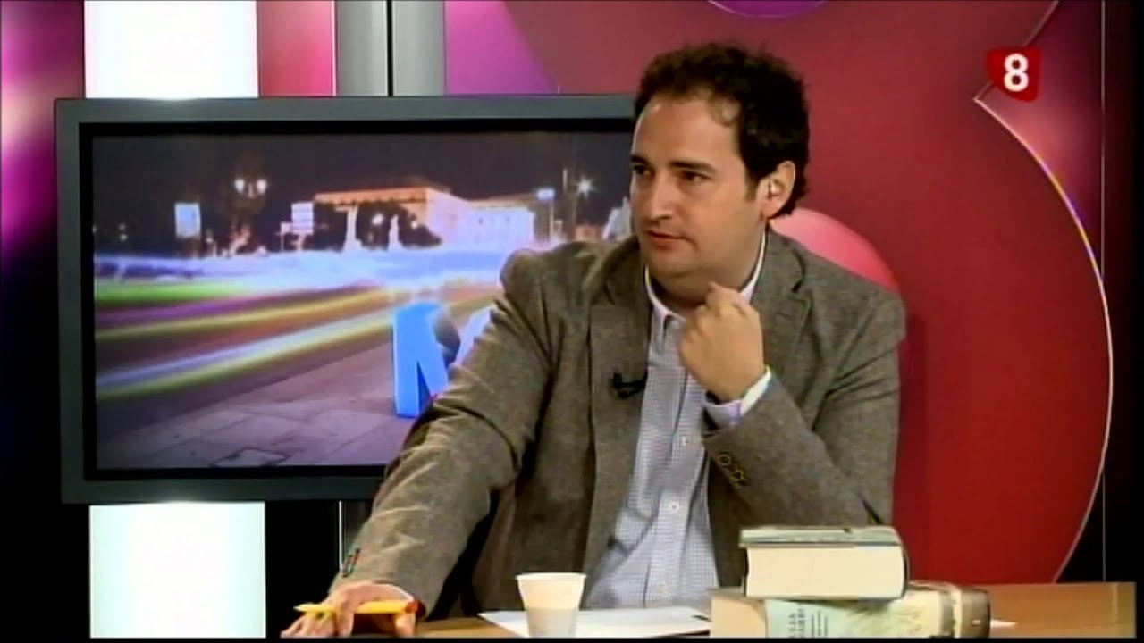 Entrevista a Julia Navarro  Dispara,yo ya estoy muerto