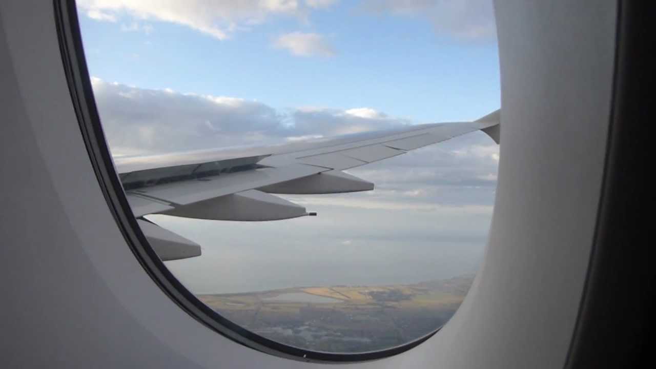 Qantas A380 Landing in Melbourne QF10