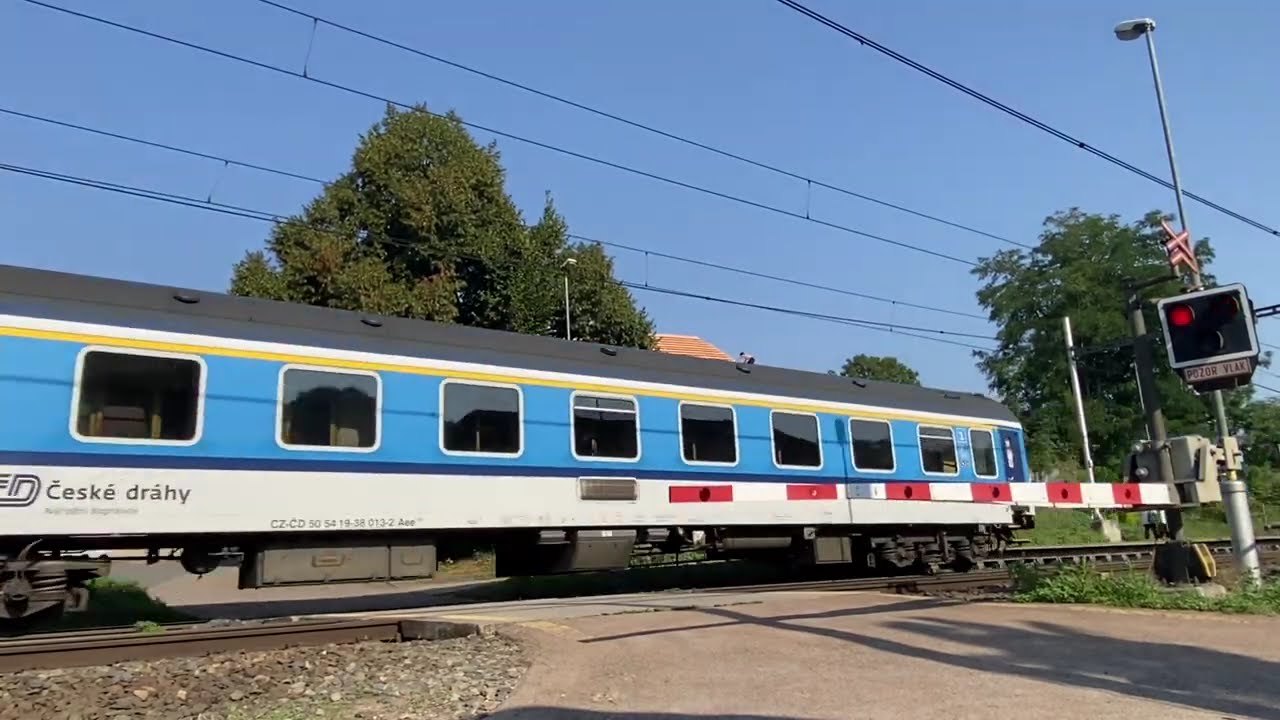 Železniční přejezd Libčice nad Vltavou-Letky #2