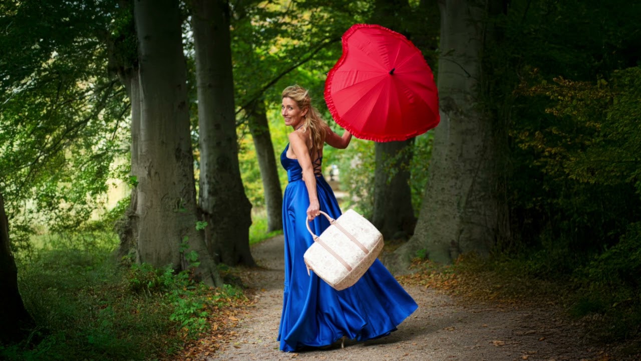 'Ach ich fühl's' Magic Flute - Mozart, Soprano Suzanne Roels