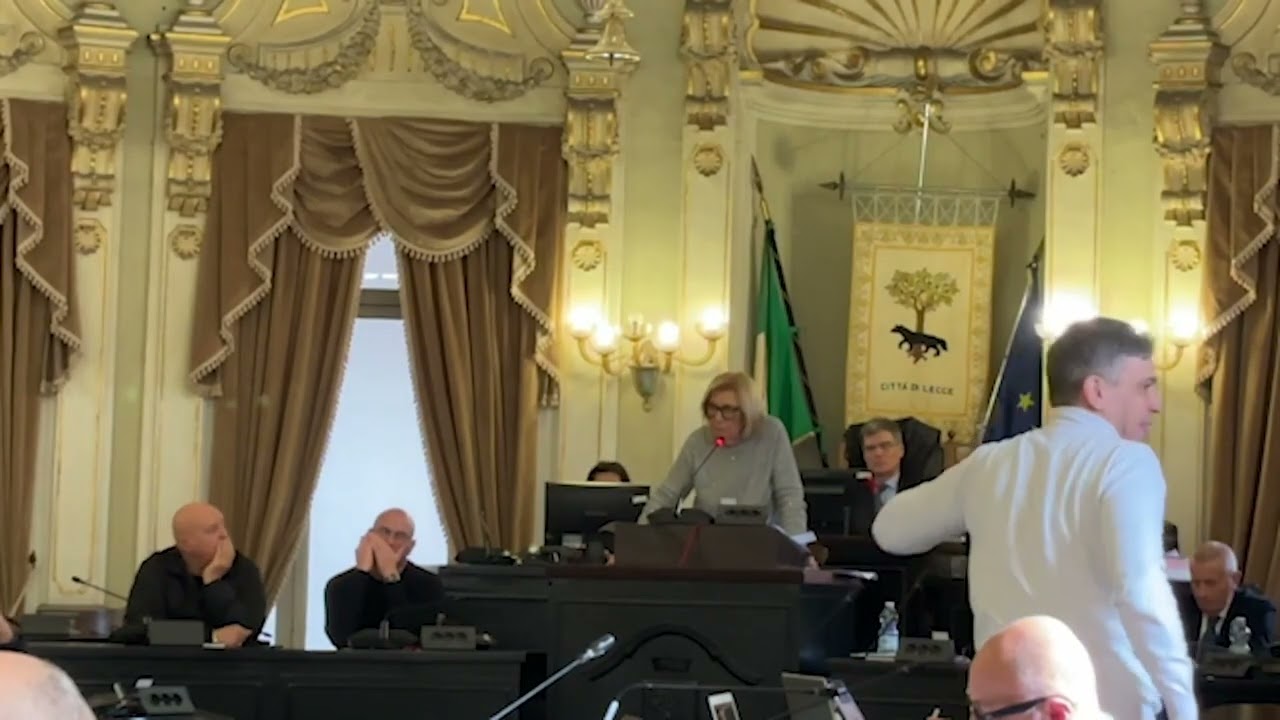 Filobus a Lecce, il sindaco Poli, non rinunceremo a 118 milioni di euro