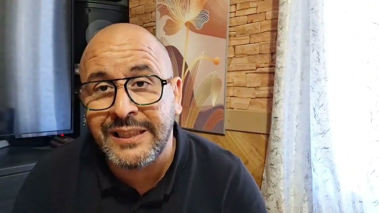 الزروالي انا معك صيفت البوليس لبنت بوكريشة انت الروبالة سيري تعشايه بالتشيشة