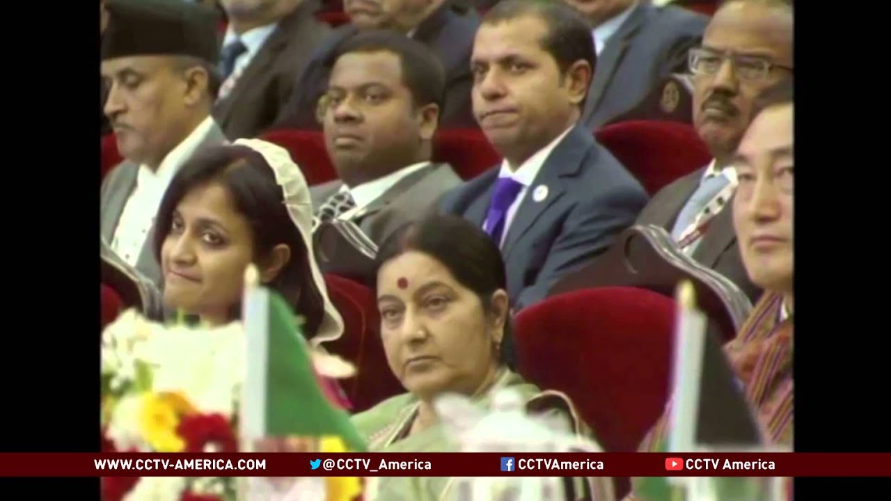 South Asian leaders discuss regional trade, flashpoints at SAARC summit