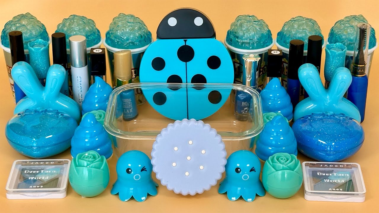 BLUE SLIME 💙 Mixing makeup and glitter into Clear Slime. Satisfying Slime Video.