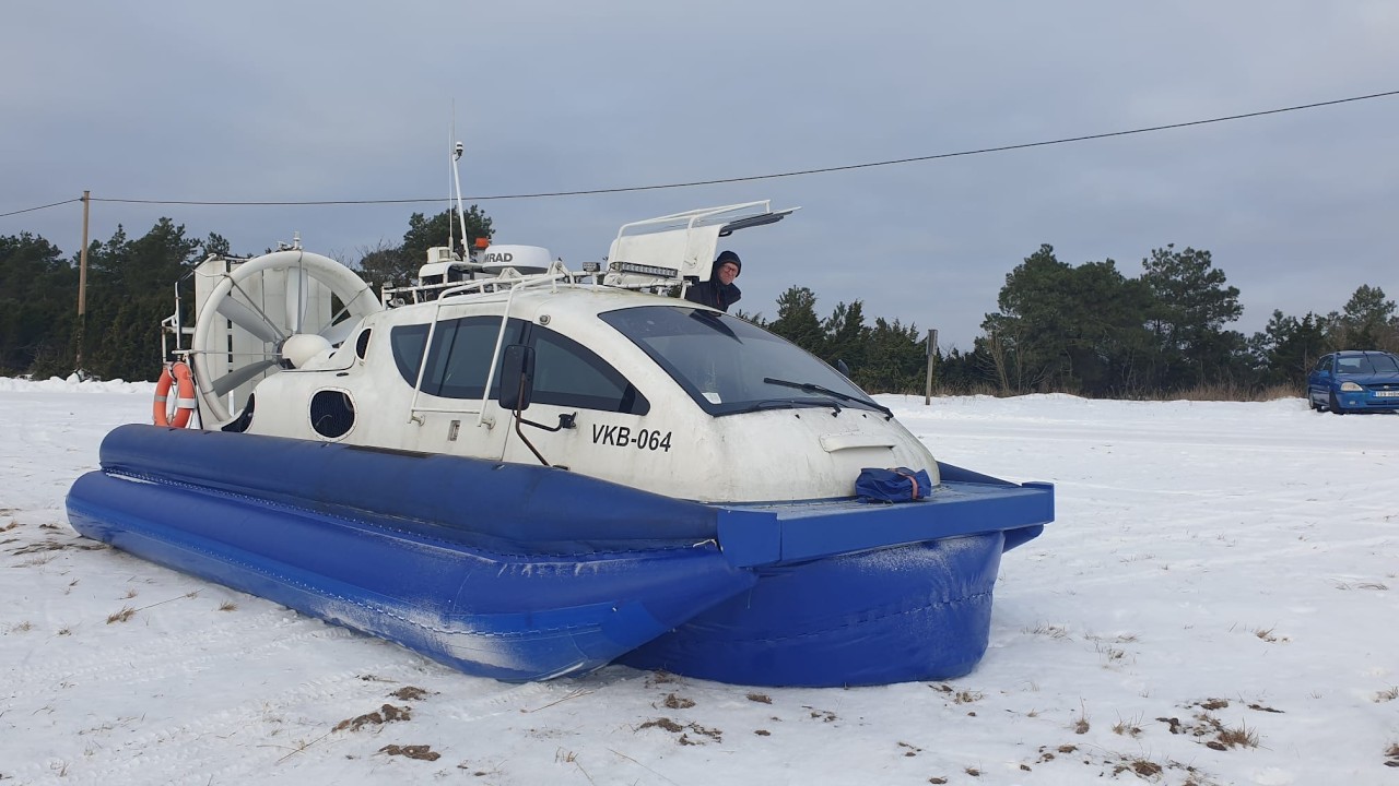 Hõljukiga sõit jääl Vilsandi saarele 06.02.26.
