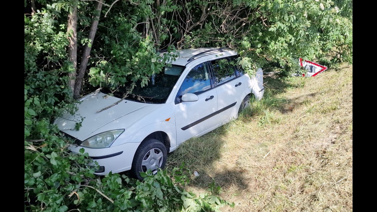 Szemtanú segített - Vádat emeltek a kanyarban kamiont előző és a baleset után elhajtó sofőr ellen