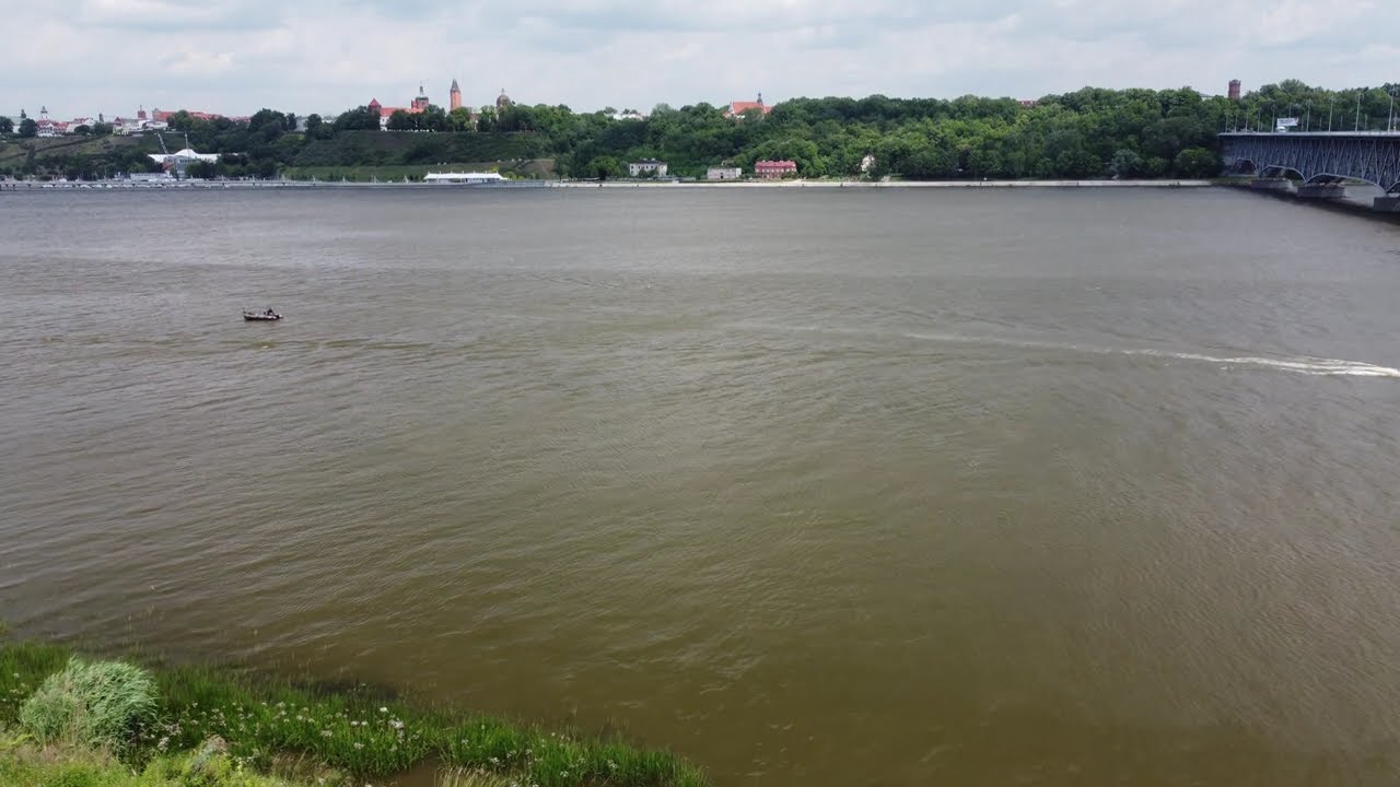 Rzeka Wisła oraz miasto Płock i jego okolice widziane z lotu ptaka, wycieczka rowerowa - 18.06.2025