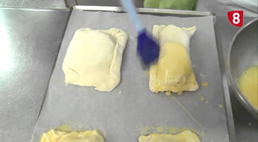 APRENDEMOS A HACER SECRETO IBERICO HOJALDRADO CON LA ESCUELA HOSTELERÍA DE SALAMANCA