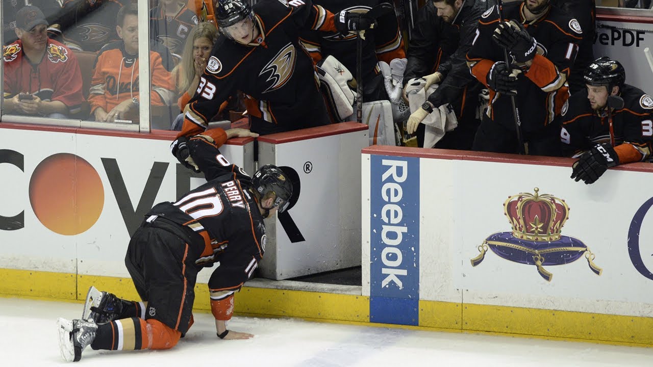 NHL: Struggling to the Bench