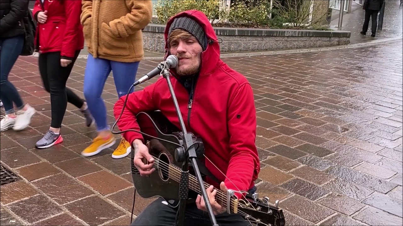 BRADFORD & HALIFAX Busker 