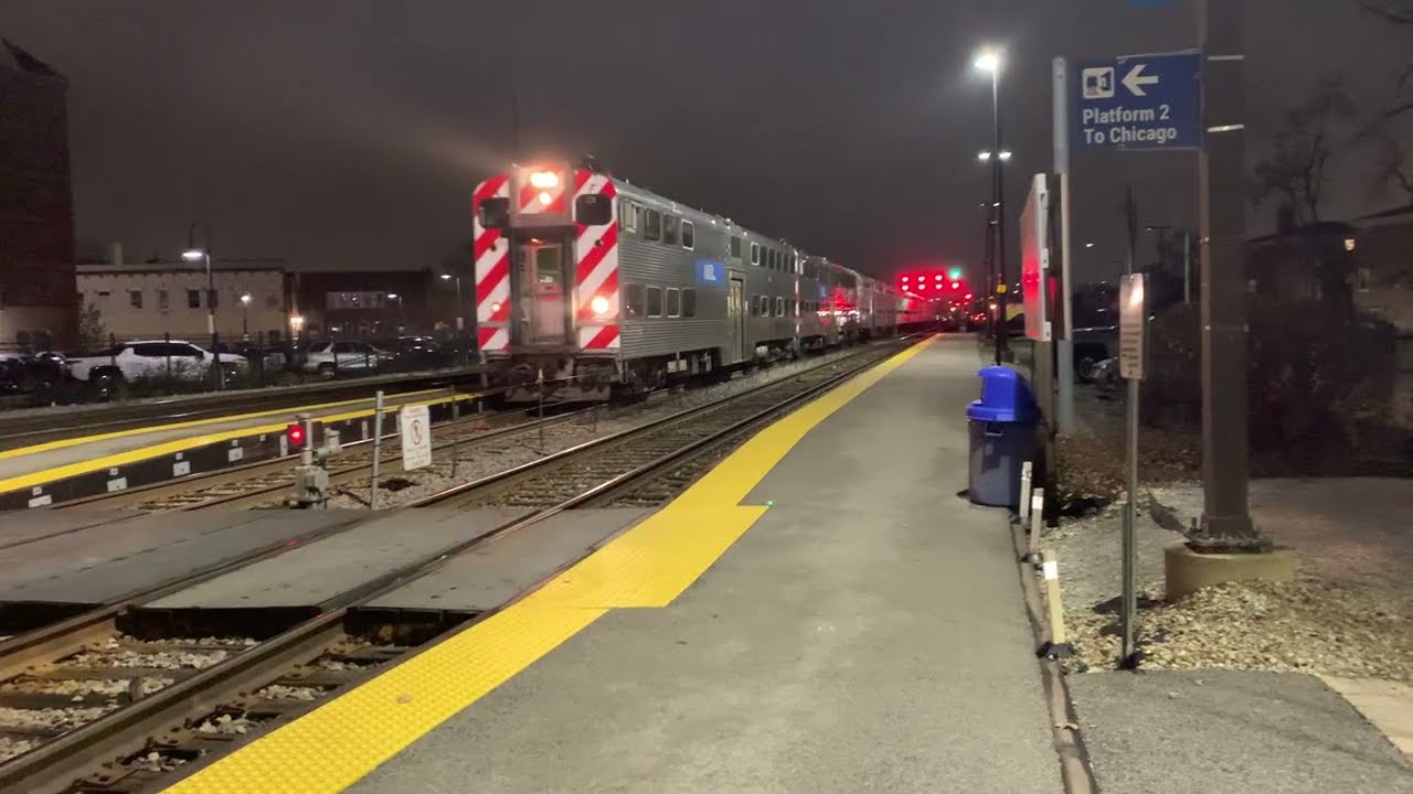 ￼ Two Metra’s meet each other at Franklin Park ￼