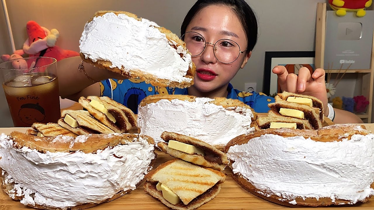 아메리칸 생크림 와플 악마(누텔라,버터) 토스트 먹방 Dessert Mukbang