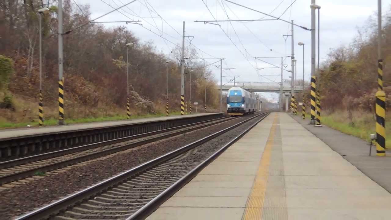 Noční a denní průlety vlaků v Cerhenicích