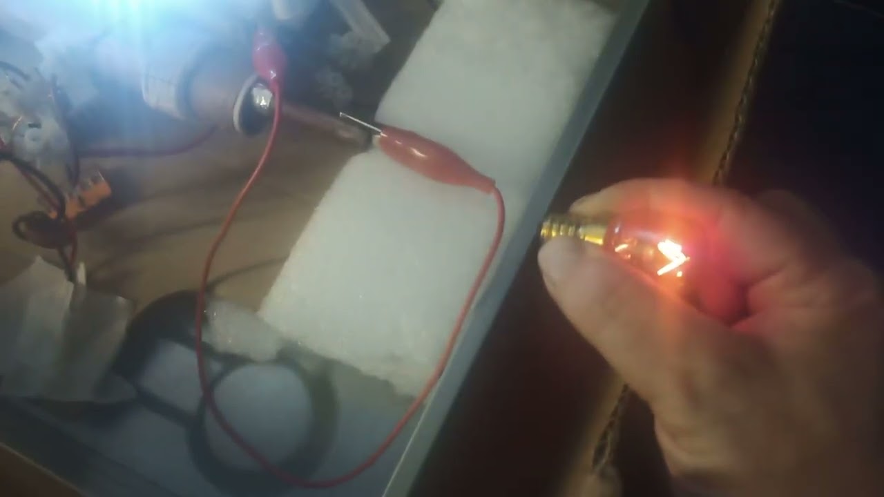 COLLECT RADIANT ENERGY WITH IRON PLATE AND TESLA COIL