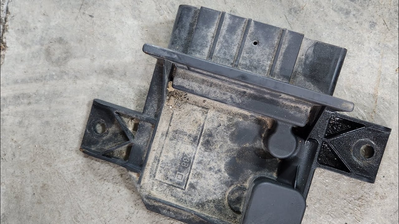 Changing out fuel pump control module  in the 2019 Chevy Silverado 5.3