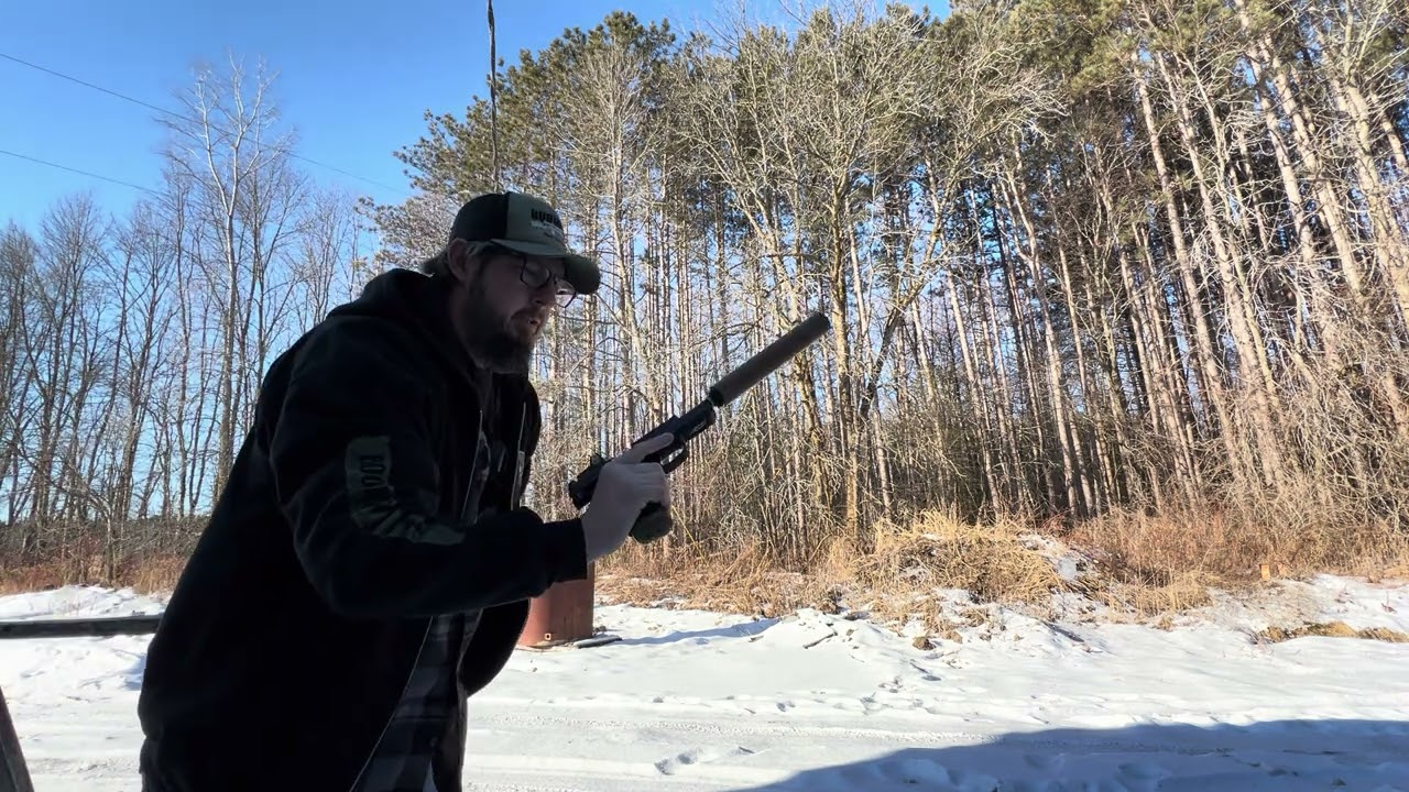 FNX 45 с глушителем ThunderBeast Fly 45 #веселье #стрельба #обзор #boomersfirearms #45acp #fnpistols