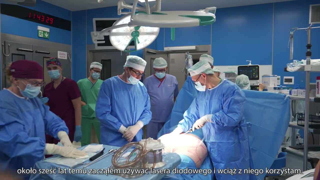 Dr Max Brambilla o liposukcji laserowej z jednoczesnym transferem tłuszczu w trakcie Akademii Alma.