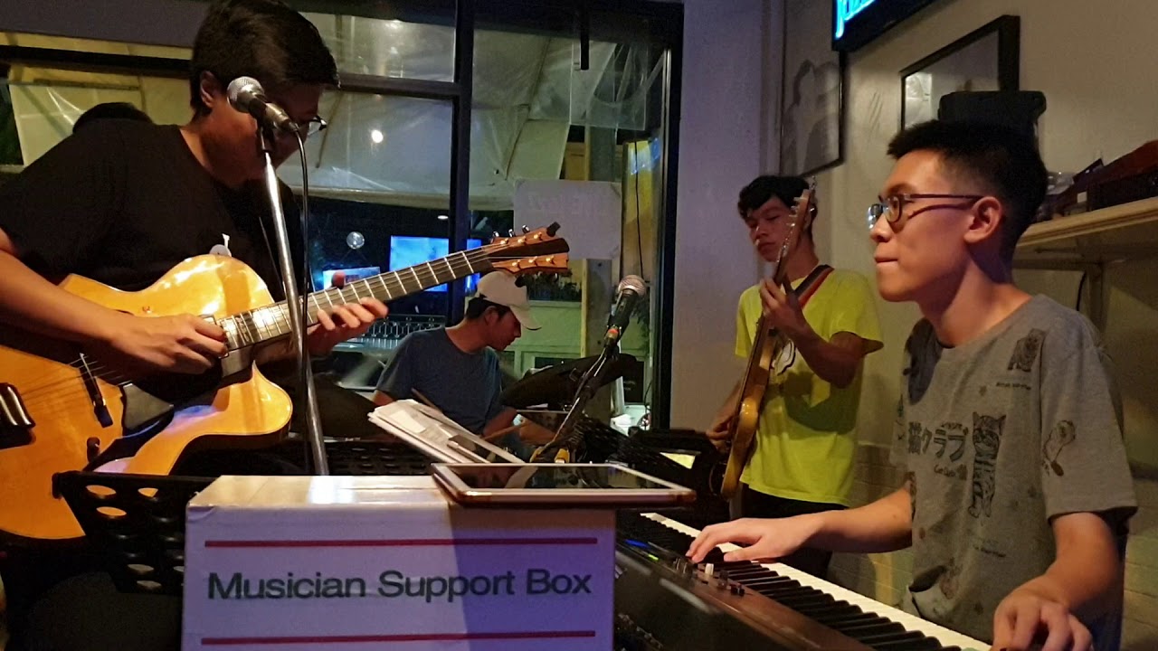 Just the two of us [Jazz Happens]