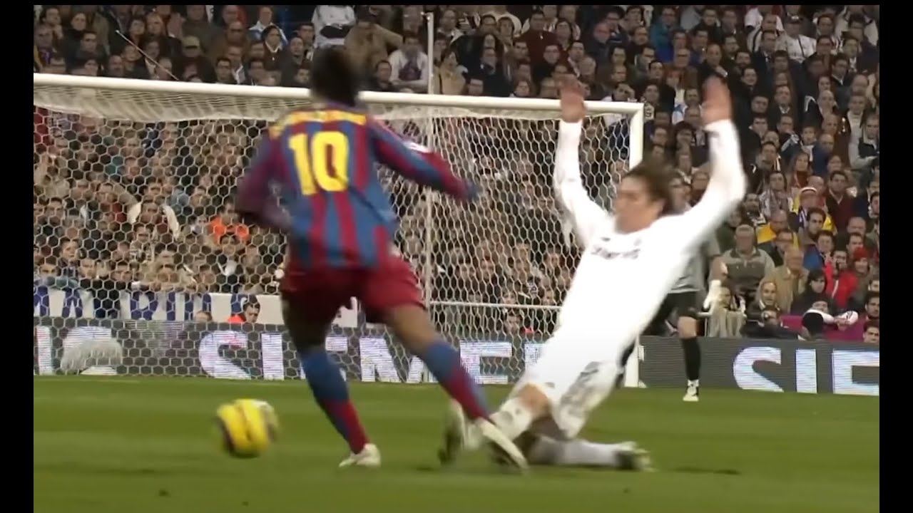 Ronaldinho ● Ultimate Dribbling Skills 2005/06