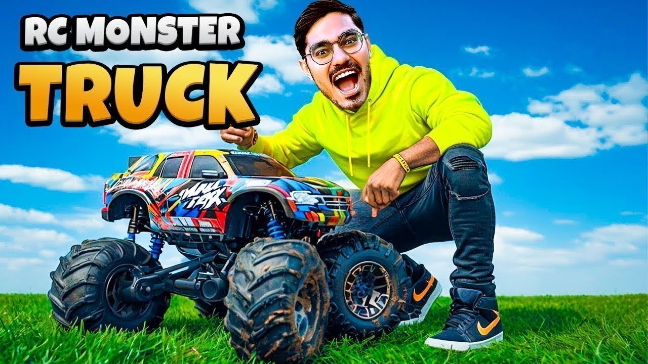 RC Monster Truck VS Dancing Car Which of the two vehicles will win? Who Will Win