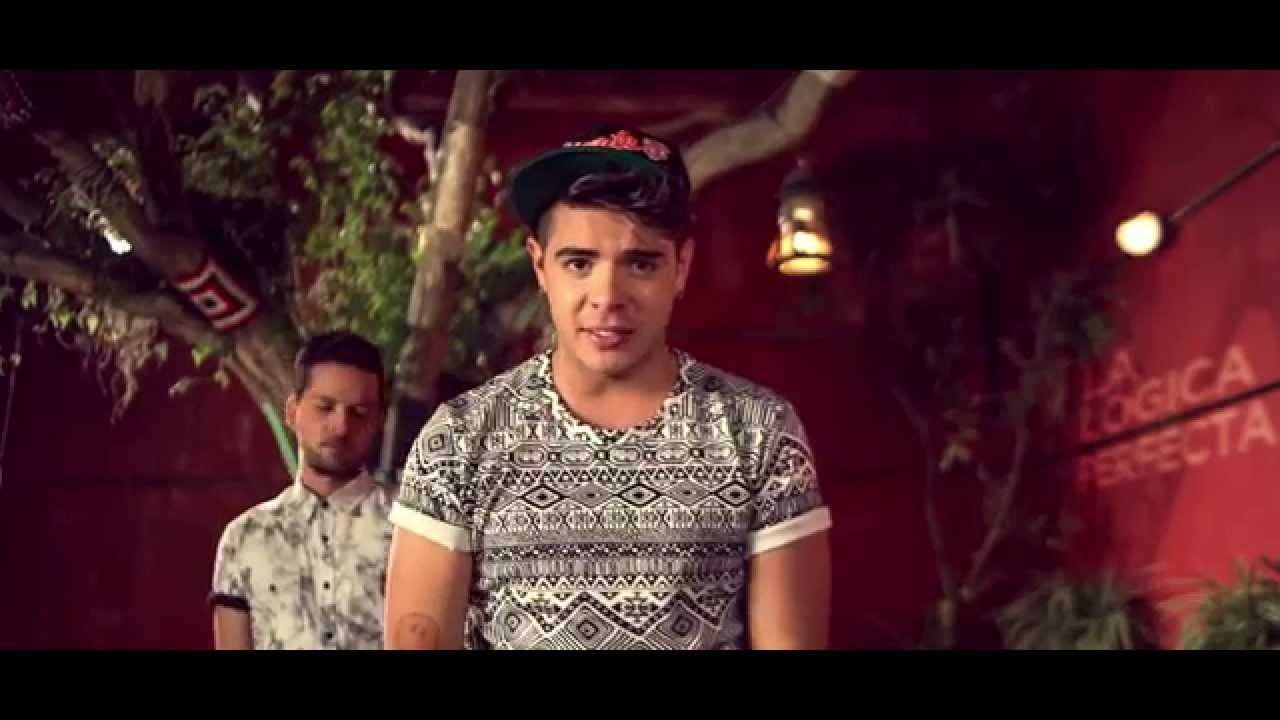 UNA SEÑAL - SKINNY HAPPY (VIDEO OFICIAL) I HD