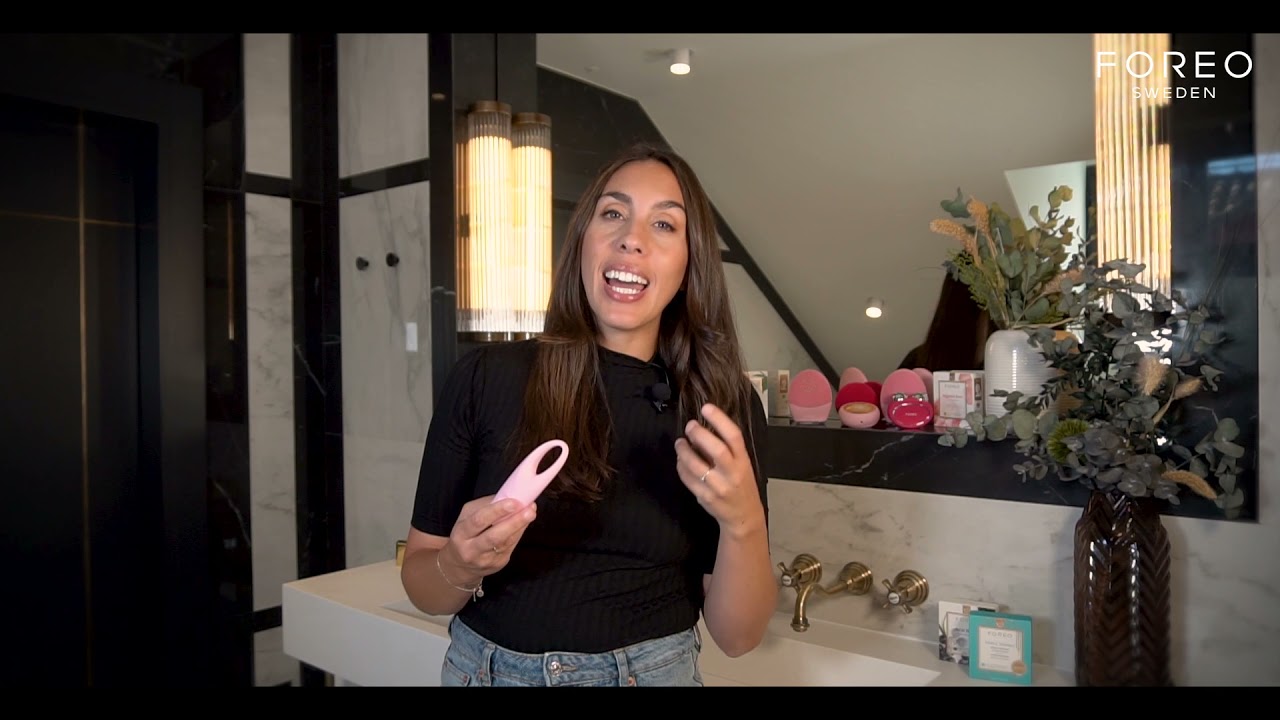 Open your eyes with the facial massager you've been waiting for: FOREO IRIS